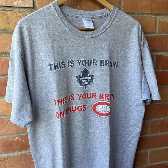 Vintage Funny Toronto Maple Leafs T-Shirt / Large / 2000s / NHL - Picture 3 of 5